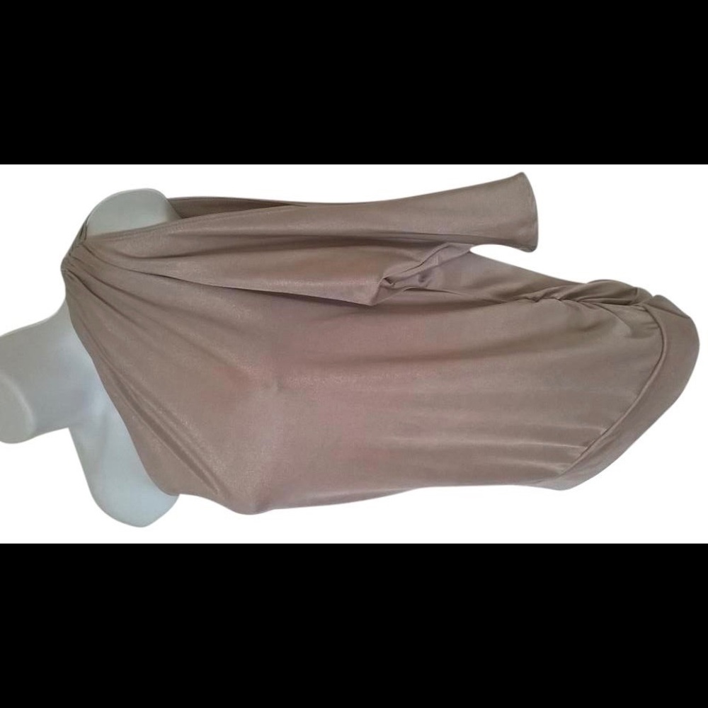 Cache one shoulder shirt